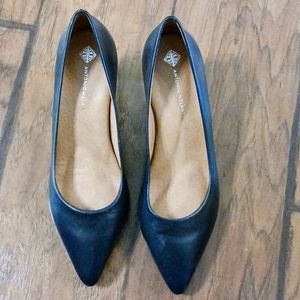 Antonio Melani pointed blue heels sz 7.5